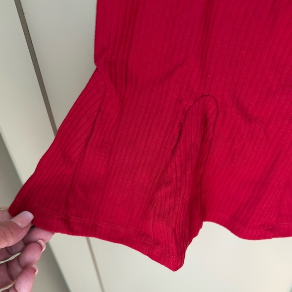 NWT GAP Red Ribbed Long Bell Sleeve Tee SZ L - Picture 12 of 16